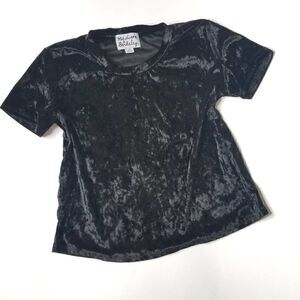 Madison & Berkeley Crushed Velvet Short Sleeve Top